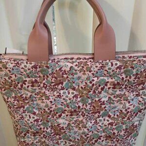 Universal Thread Goods Co, Paxton Tote Handbag Purse Quilted Floral Print